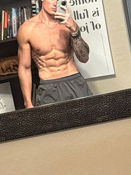 u102810311 OnlyFans picture