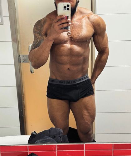 wesleybull OnlyFans picture