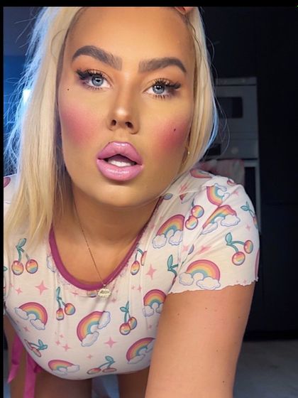 blondiemakeupdoll OnlyFans picture