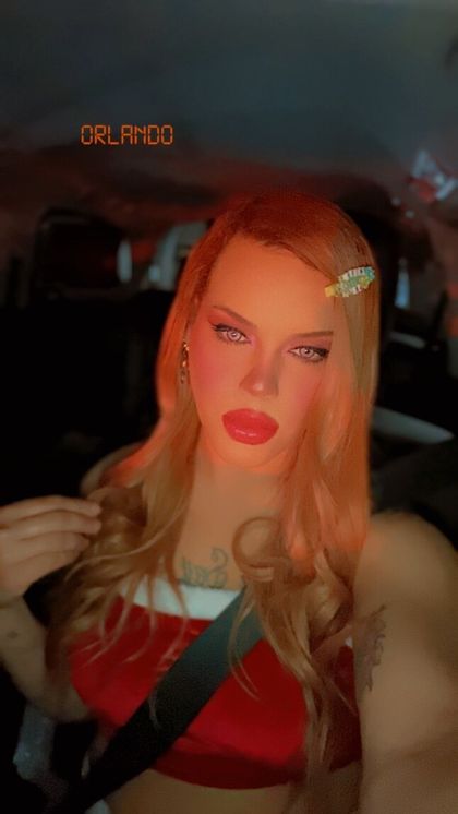 octoberolivia OnlyFans picture