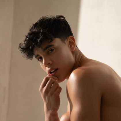 victorqrz OnlyFans picture