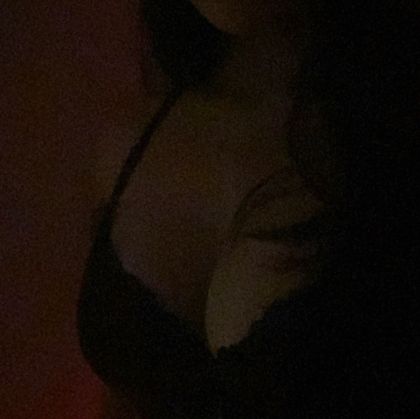 alelinee OnlyFans picture