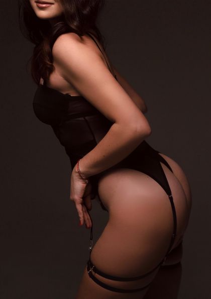 curlymuse OnlyFans picture