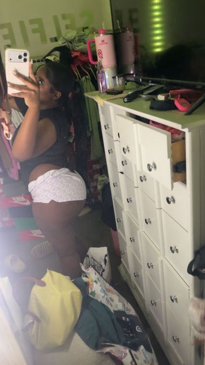 kikigyat OnlyFans picture