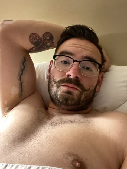 horneebee OnlyFans picture