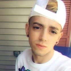 prestoncourtney OnlyFans picture