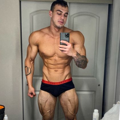 mobetterthanone OnlyFans picture