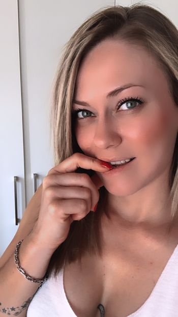 Eveline Uzon