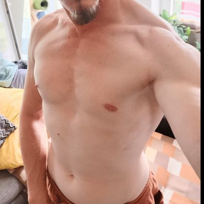 chrise420 OnlyFans picture