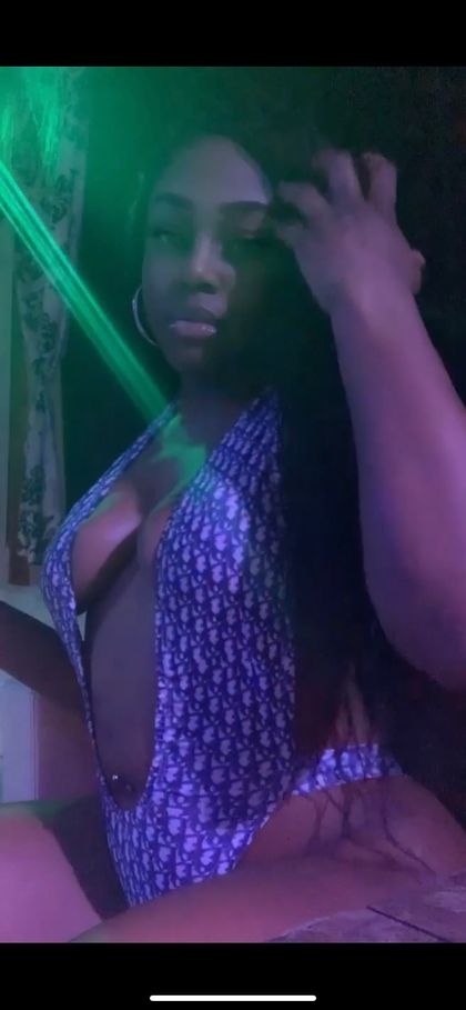 theeonly_peaches OnlyFans picture