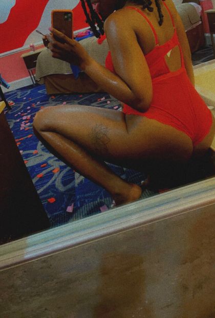 dippednchoclate OnlyFans picture