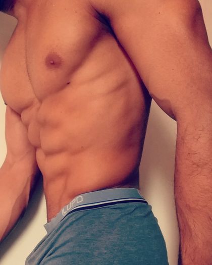 machoquenteaq OnlyFans picture