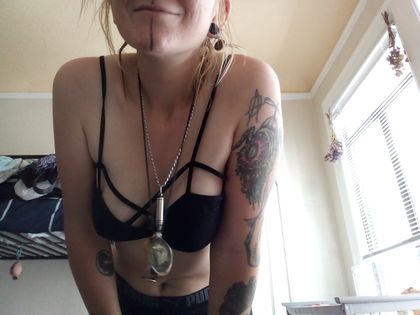 uh.lady OnlyFans picture