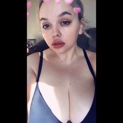 Best Emmytozer OnlyFans Accounts | FansMetrics.com