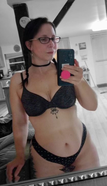 xxshortncurvyxx OnlyFans picture