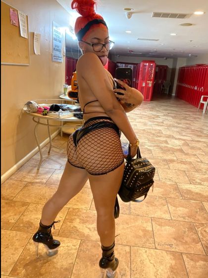 leahnichole OnlyFans picture