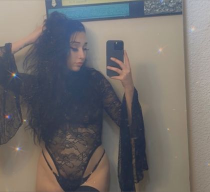 devilishbxtchh OnlyFans picture