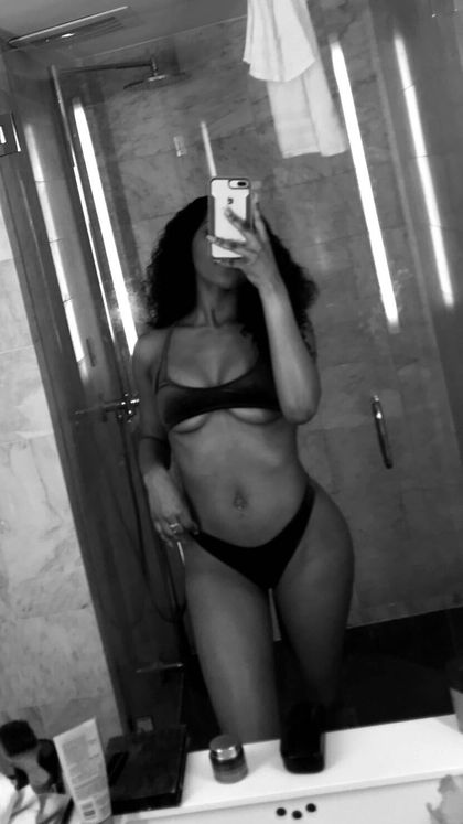 vicky_secrets3 OnlyFans picture