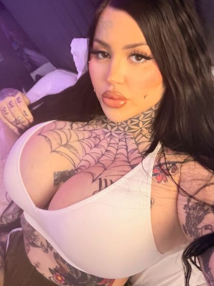valentinevixen777 OnlyFans picture
