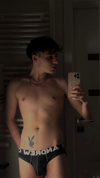 think_21 OnlyFans picture