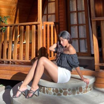 thangieliz OnlyFans - Free Trial - Photos - Socials | FansMetrics.com