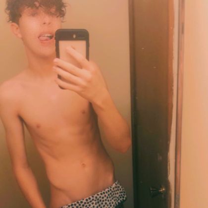 s2i2f2 OnlyFans picture
