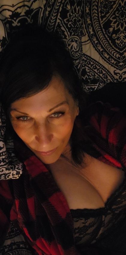 renee60 OnlyFans picture