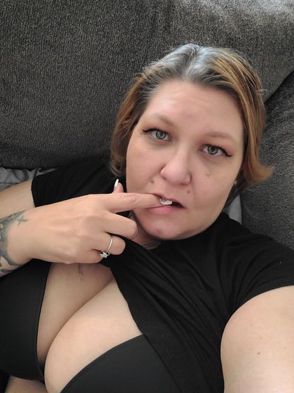 lovelyladyee OnlyFans picture