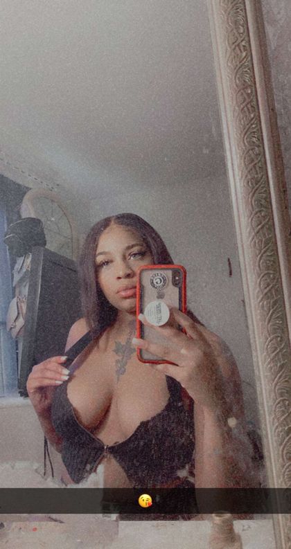 srellebrat OnlyFans picture