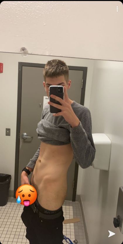 collegejock66 OnlyFans picture
