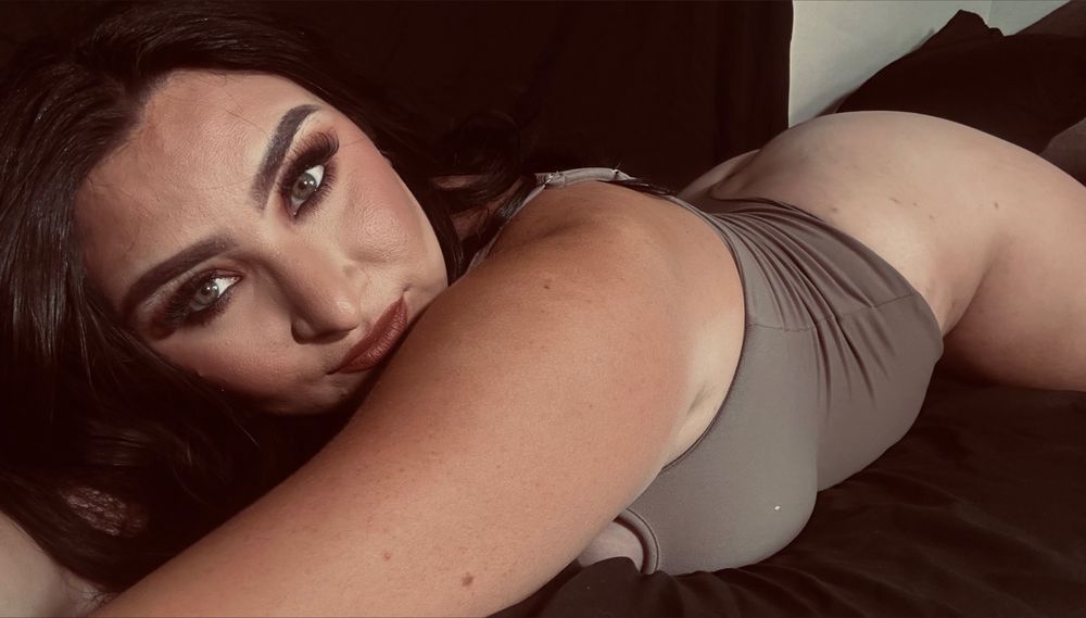 lolarenae_ OnlyFans profile picture