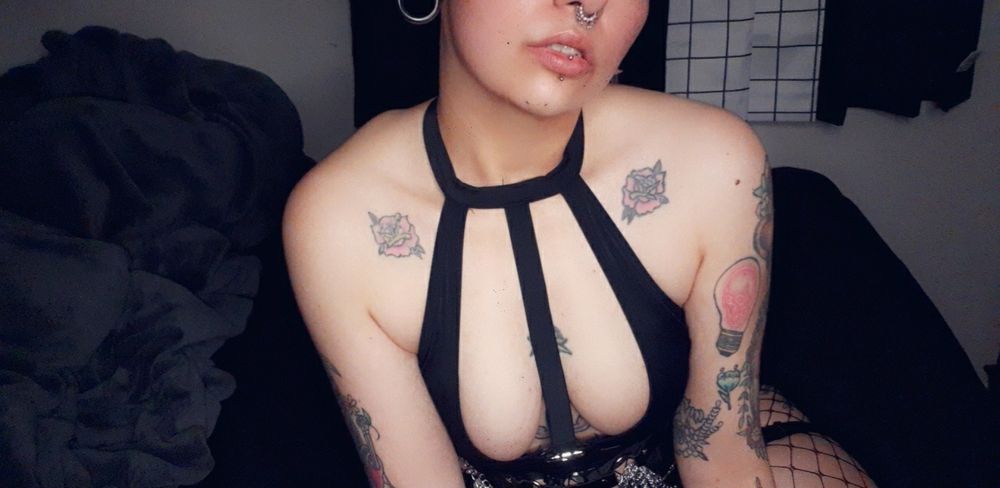 unholybaby2k OnlyFans profile picture