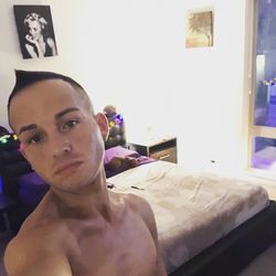 Best Swag OnlyFans Accounts | FansMetrics.com