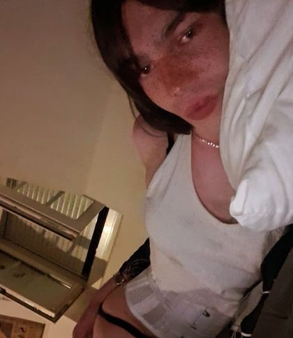 elya037 OnlyFans picture