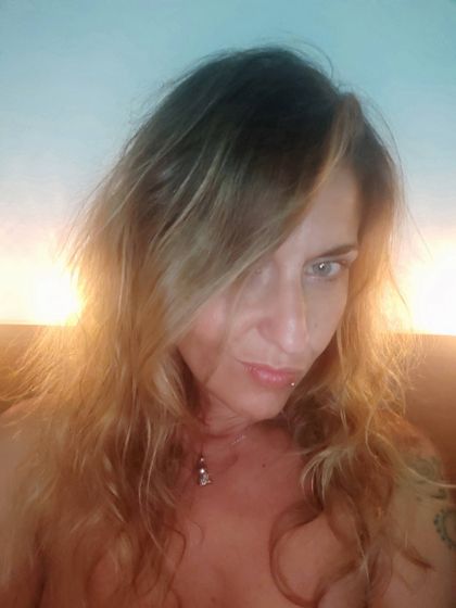 susitaxx OnlyFans picture