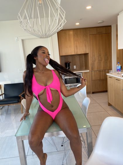 u69935291 OnlyFans picture