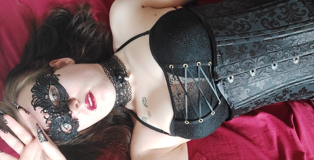 corset-cat OnlyFans profile picture
