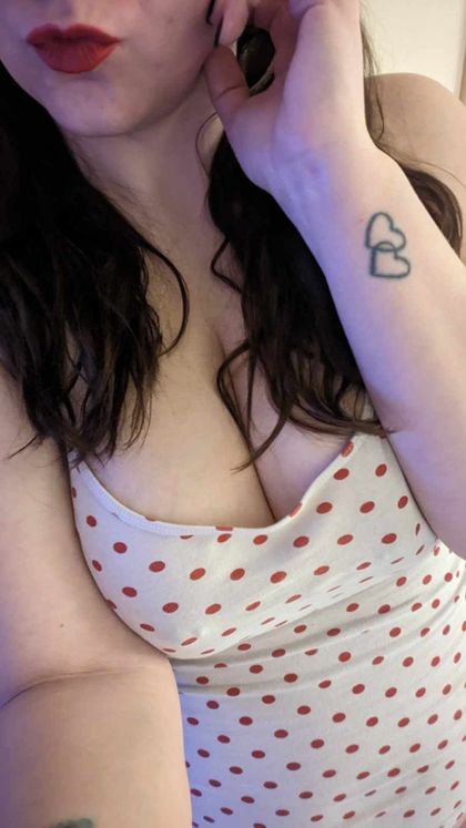 hotwifemegan OnlyFans picture