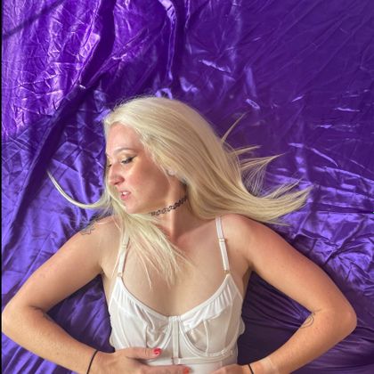 erratika OnlyFans picture