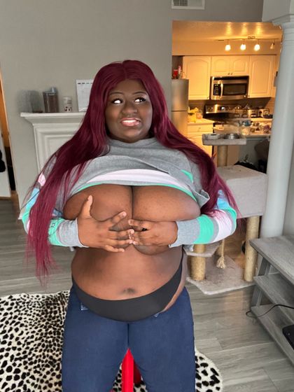 ayanaxxlorae OnlyFans picture