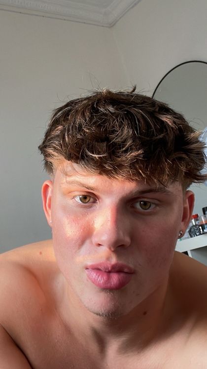 hwb22 OnlyFans picture