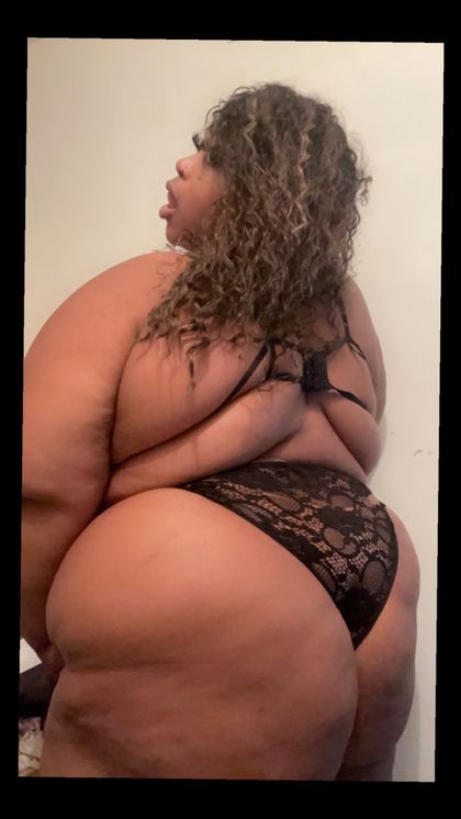 bellaleiah OnlyFans picture