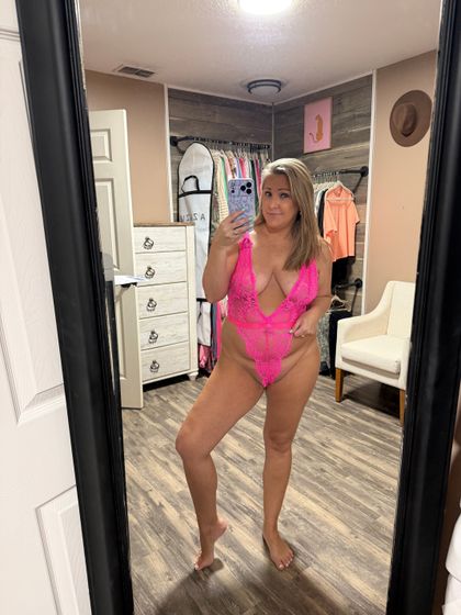 bluecollarwife83 OnlyFans picture