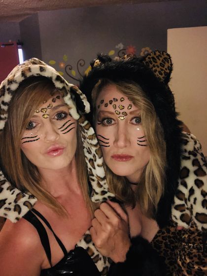 lipsticklesbians OnlyFans picture