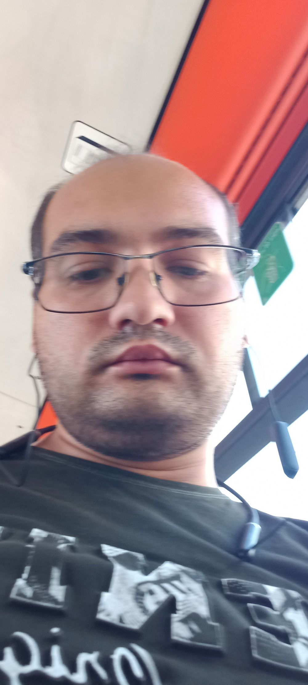 u18353137 OnlyFans profile picture