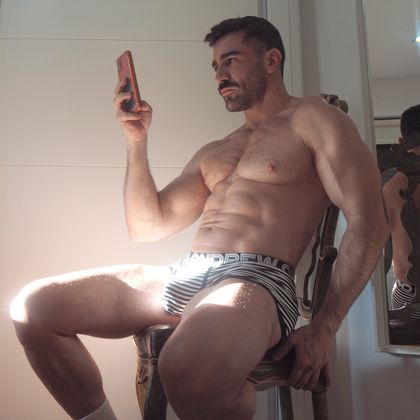 leo0leo OnlyFans picture