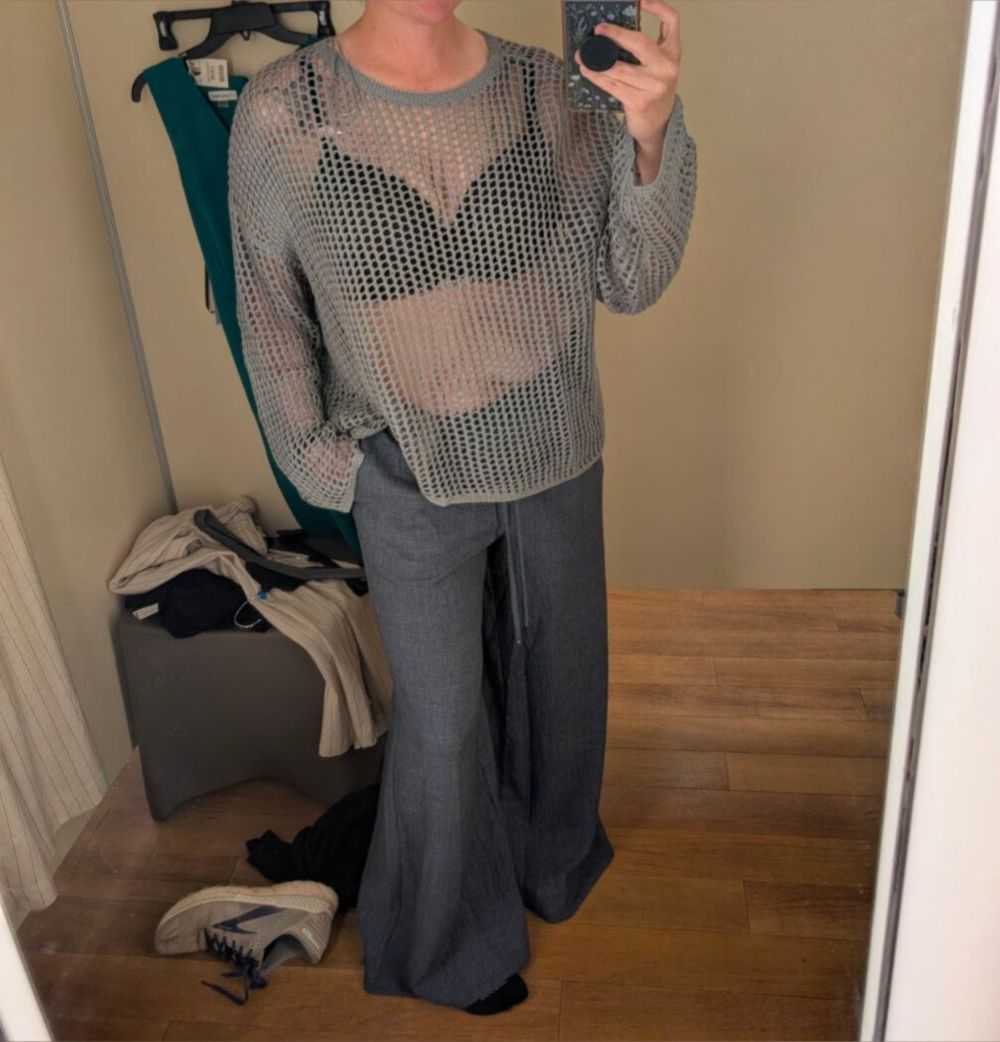hotwifesidney OnlyFans profile picture