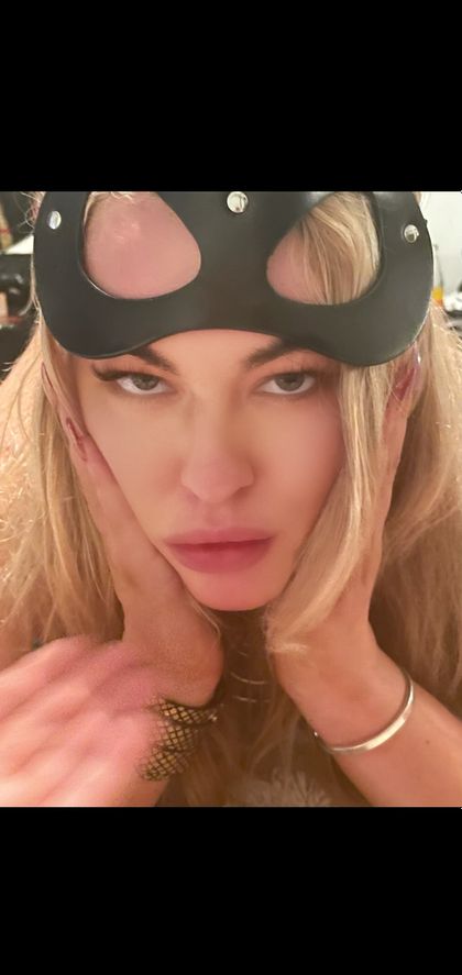 peepingtomsquest OnlyFans picture