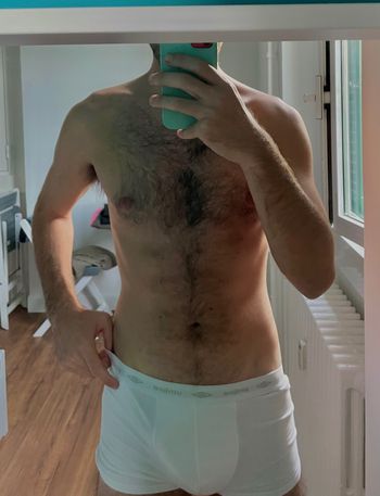 Average tall skinny guy