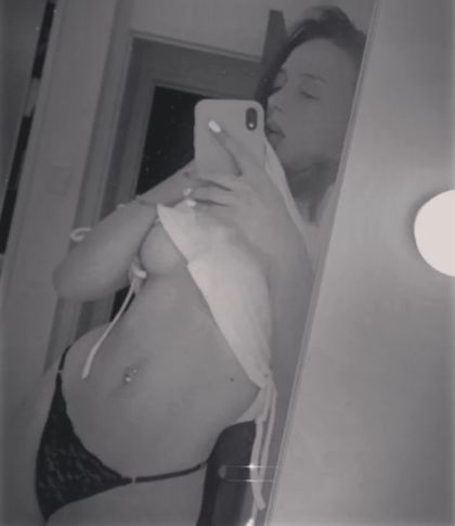 soylachicadeoro OnlyFans picture